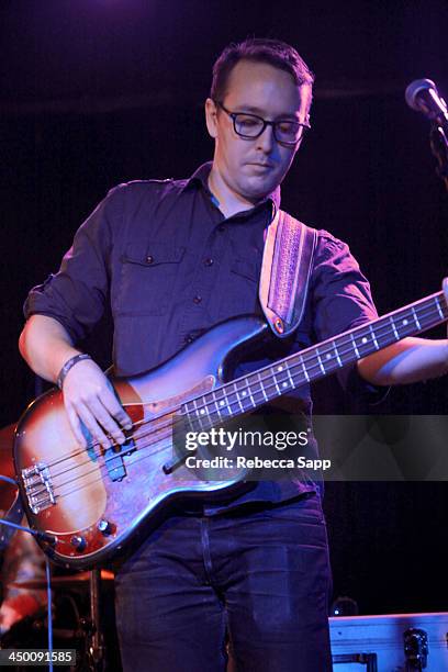 Seb Bailey The Pretty Flowers Emerson Star Geronimo Getty And Beeswax Perform At ...