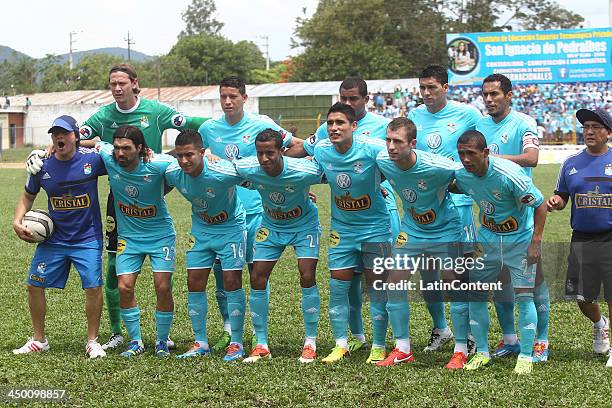 Players of Sporting Cristal pose for a photo before a match between Union Comercio and Sporting Cristal as part of the Torneo Descentralizado at IDP...