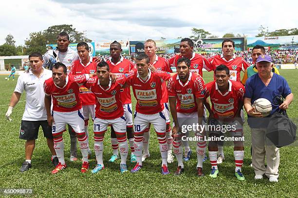 Players of Union Comercio pose for a photo before a match between Union Comercio and Sporting Cristal as part of the Torneo Descentralizado at IDP of...