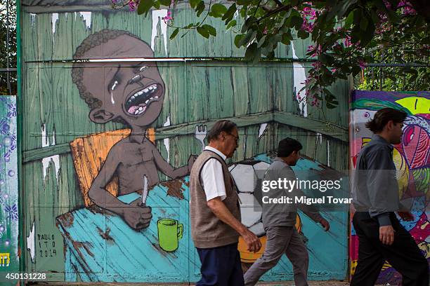 Appease Hunger 100 Graffiti Money Sign Stock Photos, High-Res Pictures, and Images ...