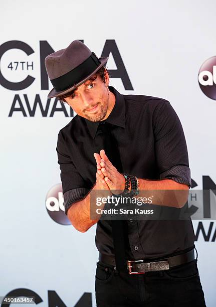 Jason Mraz attends the 47th annual CMA Awards at the Bridgestone Arena on November 6, 2013 in Nashville, Tennessee.