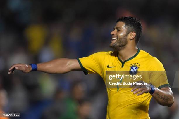 Hulk of Brazil celebrates a goal against Serbia during the International Friendly Match between Brazil and Serbia at Morumbi Stadium on June 06, 2014...