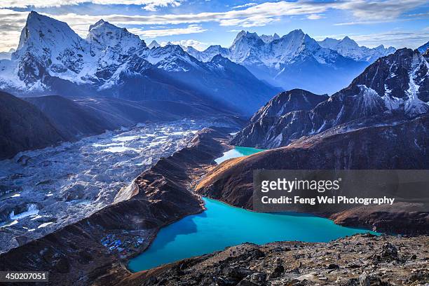 himalaya landscape, gokyo ri, sagarmatha national - nepal stock pictures, royalty-free photos & images
