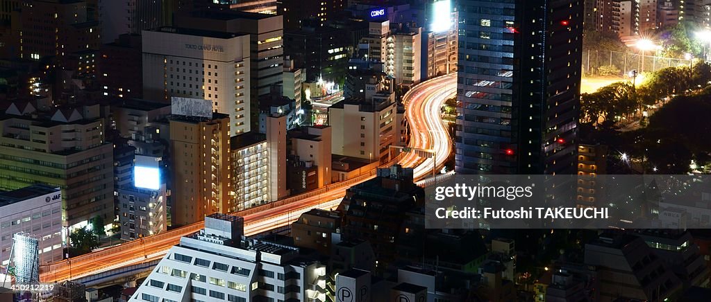 Beautiful line of Metropolitan Expressway