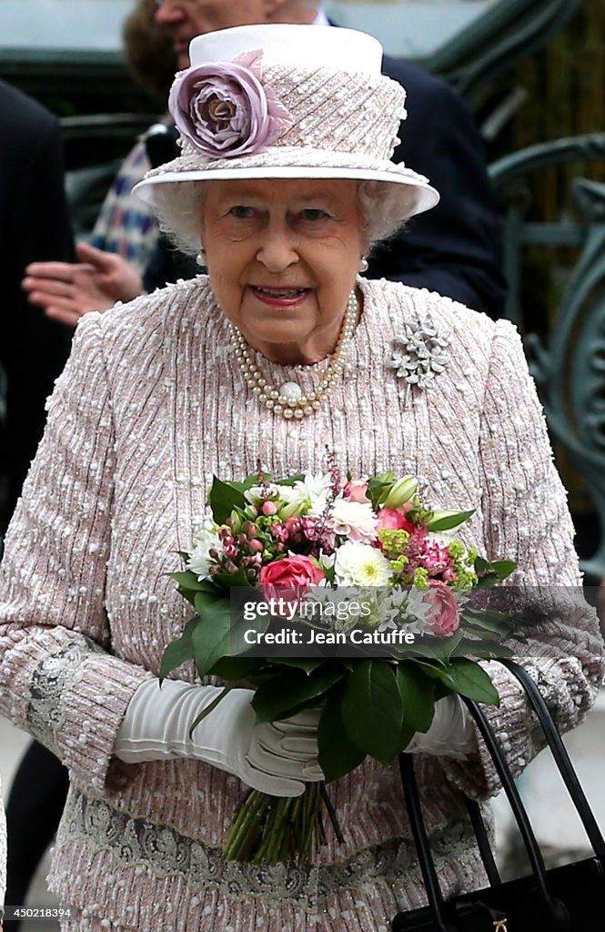 Queen Elizabeth II On Official Visit In Paris : Day Three