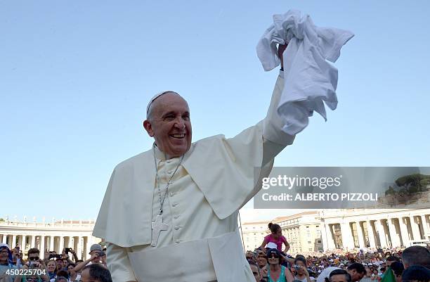 Pope In Italy Italian Sports Centre Csi Photos and Premium High Res Pictures - Getty ...