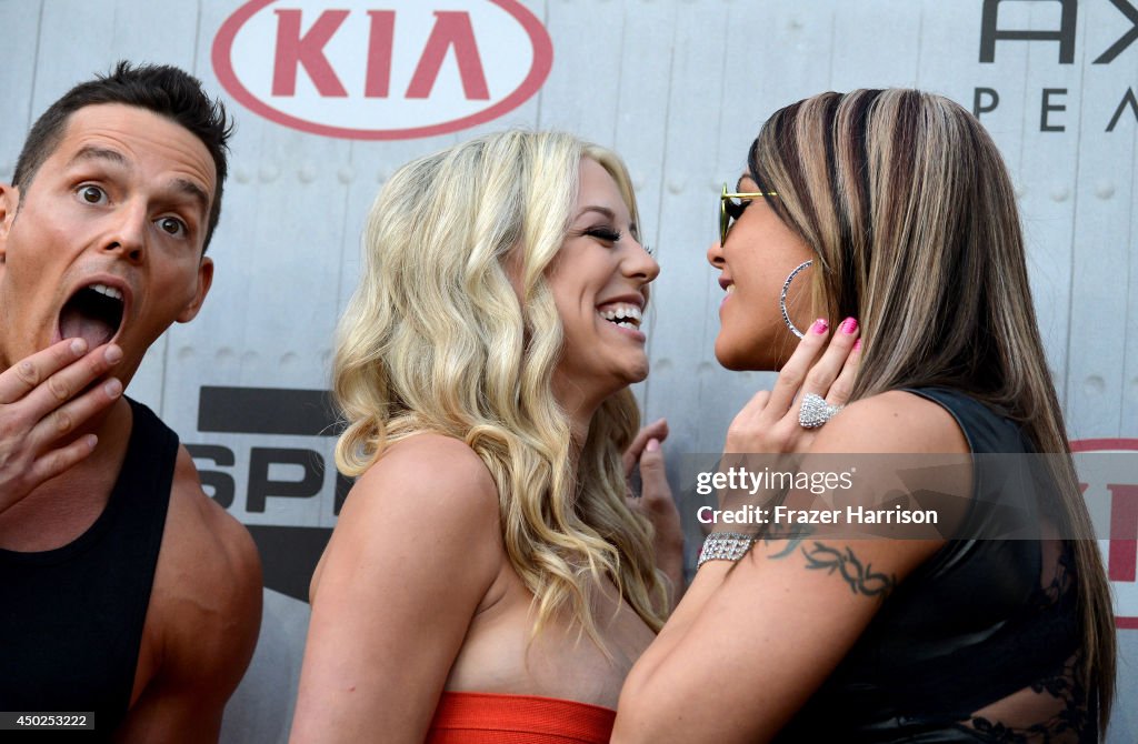 Professional wrestlers Jessie Godderz, Taryn Terrell and Jamie... News