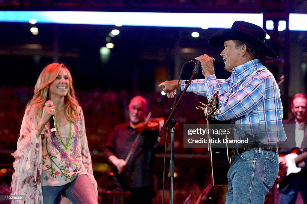 George Strait's The Cowboy Rides Away Tour Final Stop At AT&T Stadium - Show