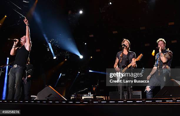 Hom Perform 81 Keith Hubbard Stock Photos, High-Res Pictures, and Images - Getty Images