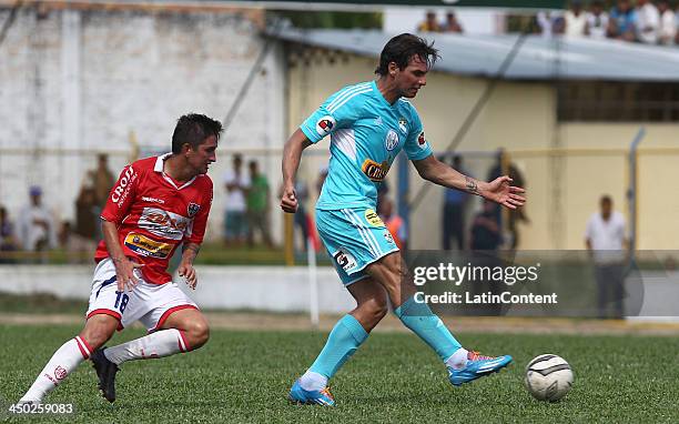 Jose Carlos Fernandez of Sporting Cristal in action during a match between Union Comercio and Sporting Cristal as part of the Torneo Descentralizado...