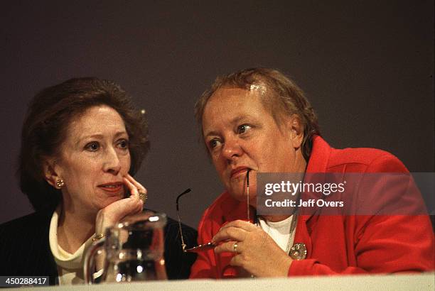 Margaret Beckett Leader of House of Commons and Mo Mowlan Northern Ireland Secretary at 1998 Party Conference .