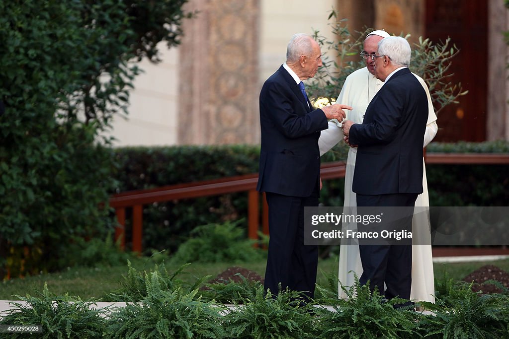 Pope Francis Meets Israeli President Shimon Peres, Palestinian President Mahmoud Abbas And Patriarch Bartholomaios I To Pray For Peace