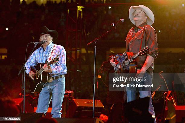 George Strait Riding George Strait The Cowboy Rides Away Tour Photos and Premium High Res ...