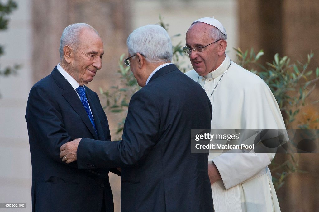 Pope Francis Meets Israeli President Shimon Peres, Palestinian President Mahmoud Abbas And Patriarch Bartholomaios I To Pray For Peace