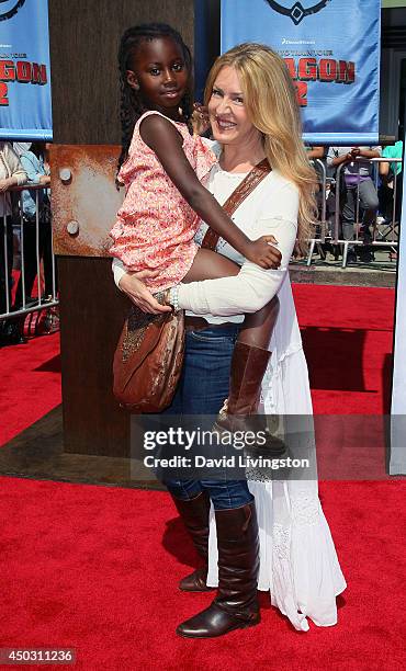 Actress Joely Fisher and daughter Olivia Luna Fisher-Duddy attend the premiere of Twentieth Century Fox and DreamWorks Animation "How to Train Your...