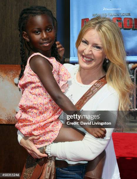 Actress Joely Fisher and daughter Olivia Luna Fisher-Duddy attend the premiere of Twentieth Century Fox and DreamWorks Animation "How to Train Your...