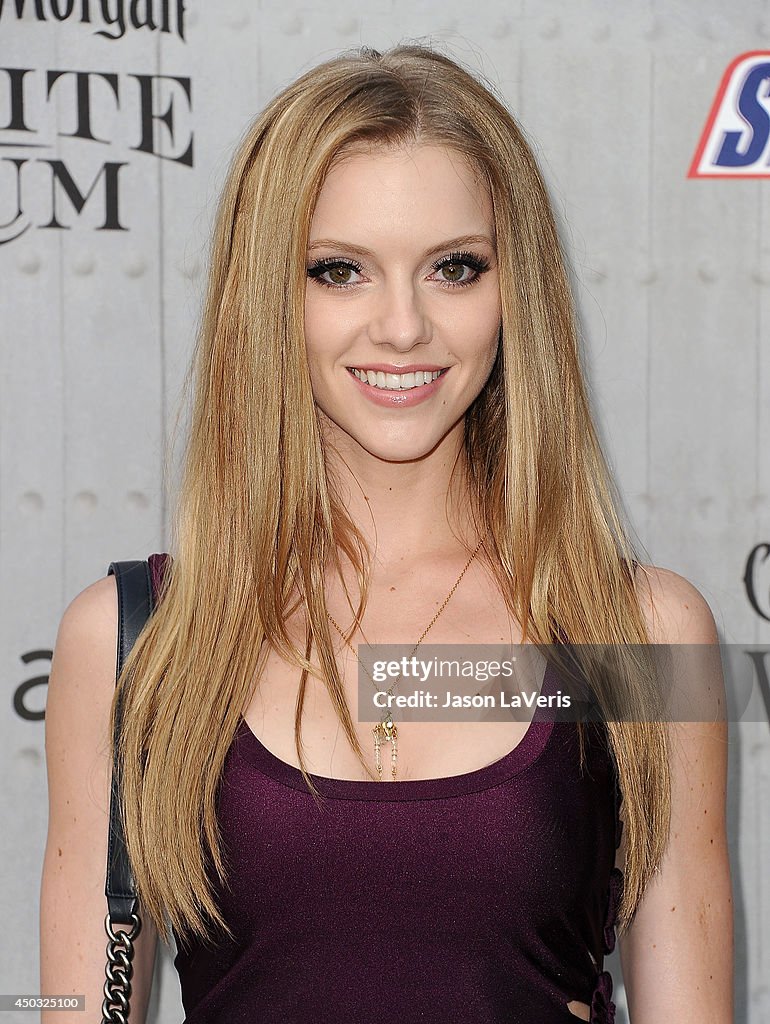Model Elle Evans attends Spike TV's "Guys Choice" Awards at Sony