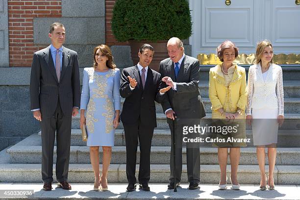Mexican President Enrique Pena Nieto and wife Angelica Rivera are received by Spanish Royals King Juan Carlos of Spain , Queen Sofia of Spain ,...