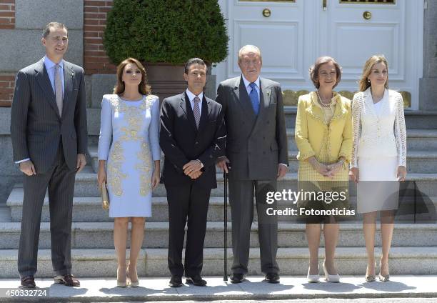 Prince Felipe of Spain, Angelica Rivera, Mexican President Enrique Pena Nieto, King Juan Carlos of Spain, Queen Sofia of Spain and Princess Letizia...