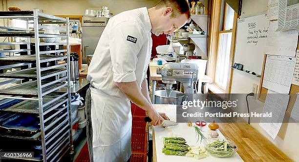 Josh Mathis Chef 14 Joshua Mather Stock Photos, High-Res Pictures, and Images - Getty Images