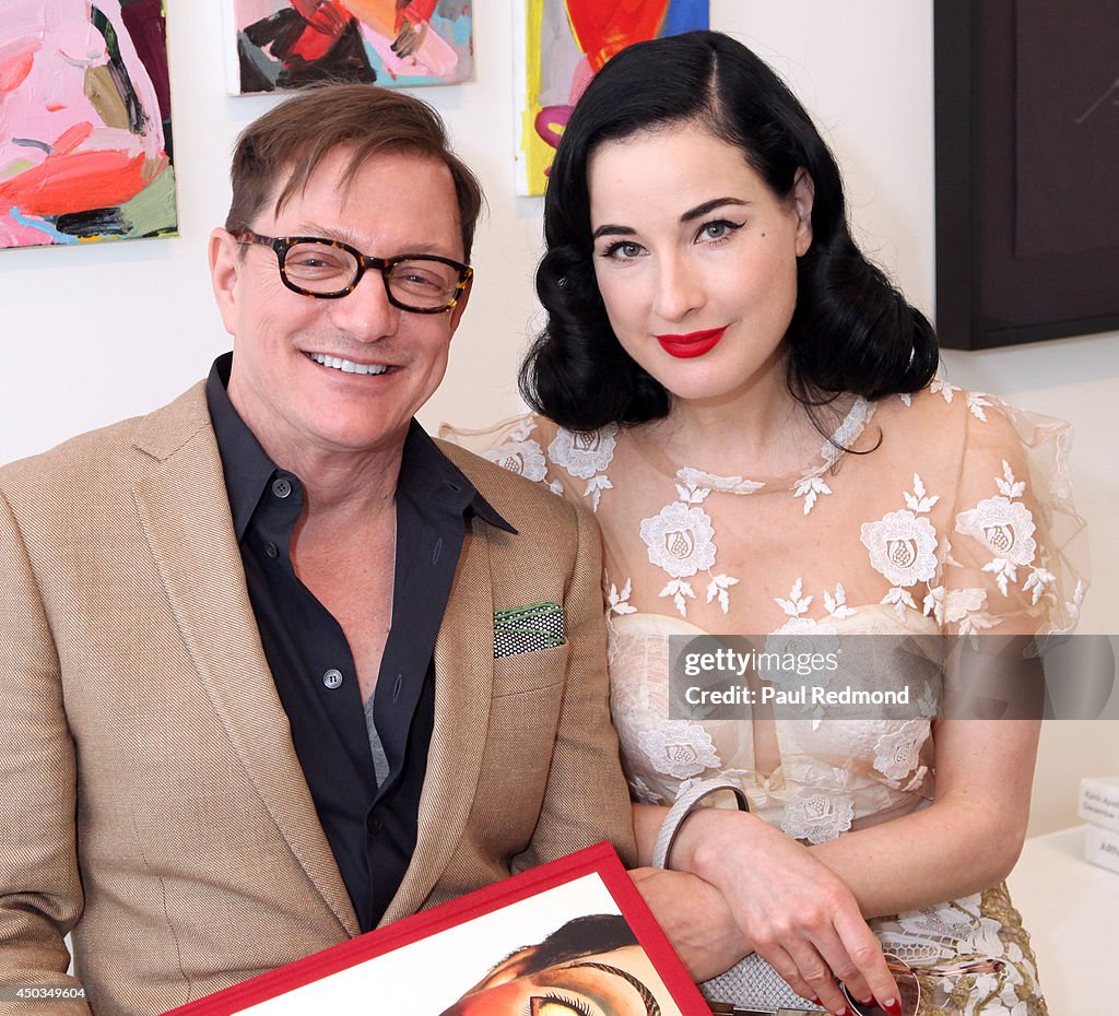 Kay Saatchi Hosts Private Brunch For Matthew Rolston: Talking Heads Exhibit