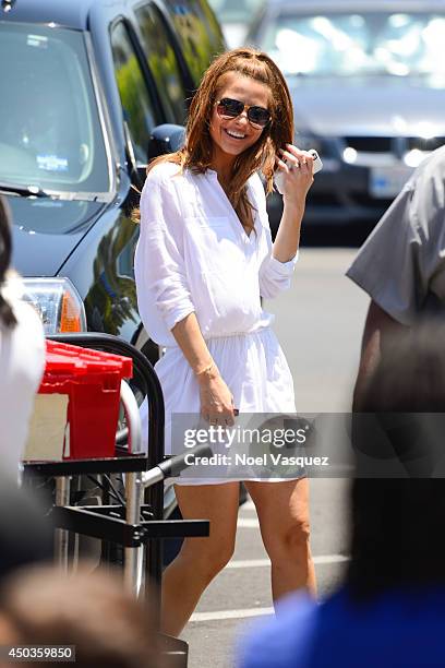 Maria Menounos visits "Extra" at Universal Studios Hollywood on June 9, 2014 in Universal City, California.