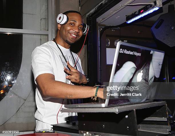 Rashad R 43 Rashad Hayes Stock Photos, High-Res Pictures, and Images - Getty Images