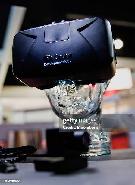 21 Oculus Rift Development Kit 2 Photos & High Res Pictures - Getty Images