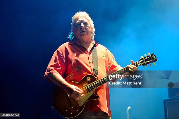 Mick Ralphs Backstage 462 Mick Ralphs Photos & High Res Pictures - Getty Images