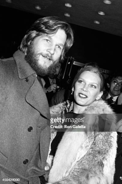 Jeff Bridges and Susan Bridges attend the premiere of "Heaven's Gate" on November 18, 1980 at Cinema I in New York City.