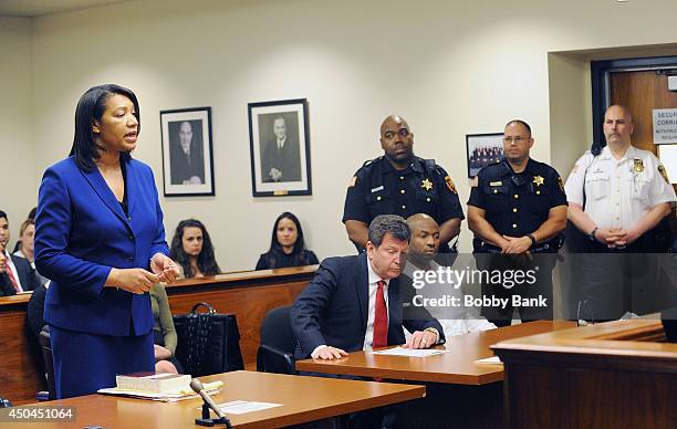 Kevin James Roper 76 Kevin Roper Court Appearance Stock Photos, High-Res Pictures, and ...