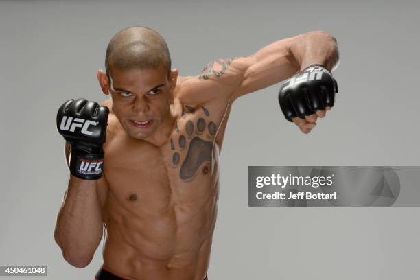 Ufc 174 Photos and Premium High Res Pictures - Getty Images
