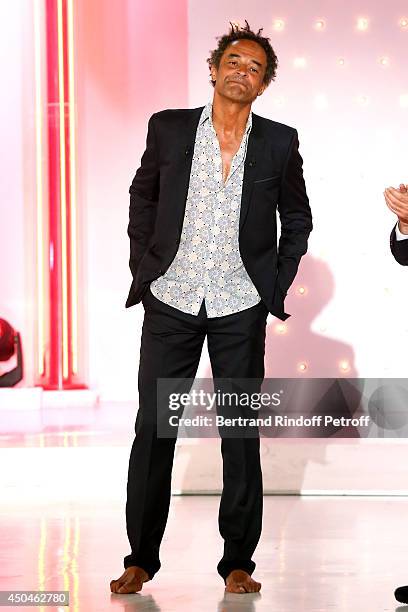 Main guest of the show singer Yannick Noah presents his new album 'Combats Ordinaires' at the 'Vivement Dimanche' French TV Show. Held at Pavillon...