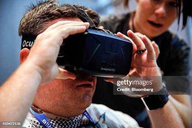 Oculus Rift Developer Kit 2 Games 21 Oculus Rift Development Kit 2 Photos & High Res Pictures - Getty Images