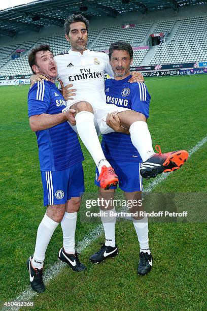 Michael Youn, Ary Abittan and Pascal Elbe play the Football match for the benefit of the association 'Plus fort la vie' at Stade Jean Bouin on June...