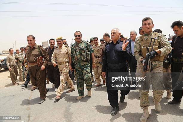 Sheikh Jaafar Mustafa , the Kurdish Regional Government's Minister responsible for the Peshmerga, visits Kurdish Peshmerga forces and Iraqi special...