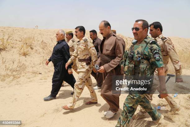 Sheikh Jaafar Mustafa , the Kurdish Regional Government's Minister responsible for the Peshmerga, visits Kurdish Peshmerga forces and Iraqi special...