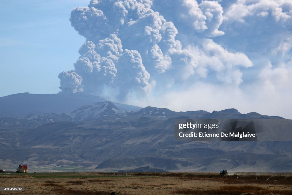 Eruption Of Eyjafjallajokull Volcano In Iceland