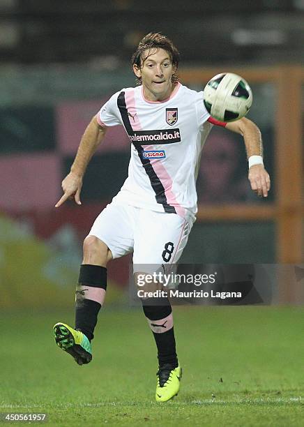 Edgar Barreto of Palermo during the Serie B match between Reggina Calcio and US Citta di Palermo at Stadio Oreste Granillo on November 16, 2013 in...