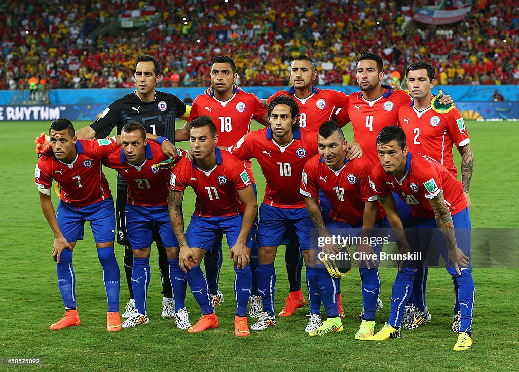 Chile v Australia: Group B - 2014 FIFA World Cup Brazil