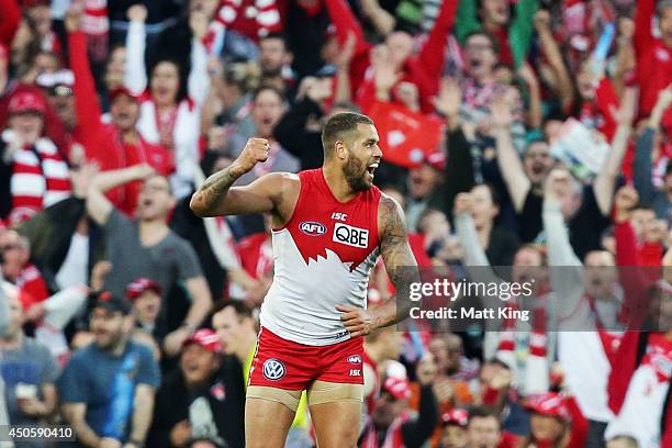 Lance Franklin of the Swans celebrates a goal during the round 13 AFL match between the Sydney Swans and the Port Adelaide Power at Sydney Cricket...