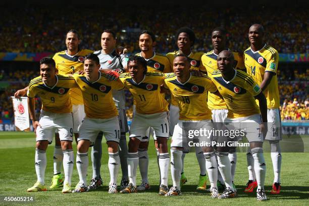 Colombia players pose for a team photo before the 2014 FIFA World Cup Brazil Group C match between Colombia and Greece at Estadio Mineirao on June...