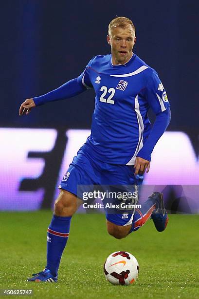 Eidur Gudjohnsen of Iceland controles the ball during the FIFA 2014 World Cup Qualifier play-off second leg match between Croatia and Iceland at...