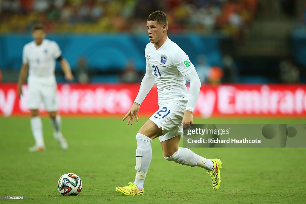 England v Italy: Group D - 2014 FIFA World Cup Brazil