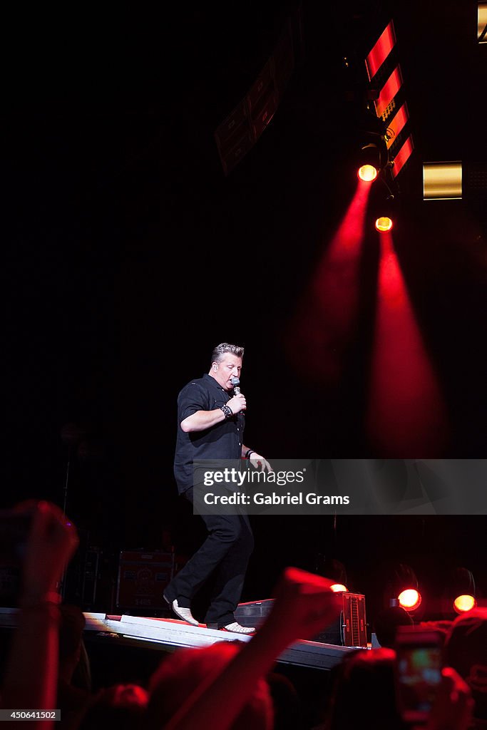 Rascal Flatts With Sheryl Crow & Gloriana In Concert - Chicago, IL