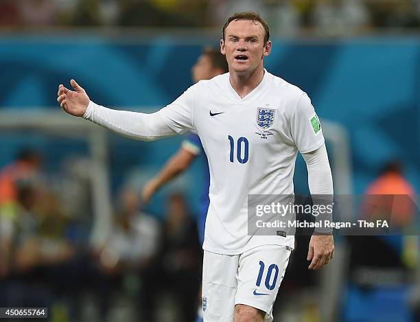 Wayne Rooney of England gestures during the 2014 FIFA World Cup Brazil Group D match between England and Italy at Arena Amazonia on June 14, 2014 in...