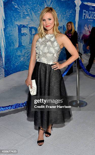 Actress Kristen Bell attends the premiere of Walt Disney Animation Studios' 'Frozen'at the El Capitan Theatre on November 19, 2013 in Hollywood,...