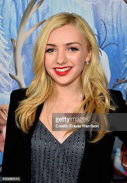 Actress Peyton List attends the premiere of Walt Disney Animation Studios' 'Frozen'at the El Capitan Theatre on November 19, 2013 in Hollywood,...