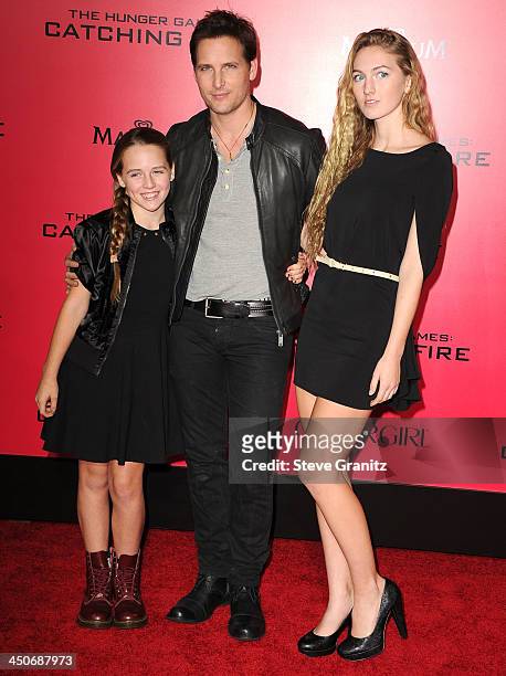 Actor Peter Facinelli and daughters Luca Bella Facinelli and Lola Ray Facinelli arrives at the "The Hunger Games: Catching Fire" - Los Angeles...