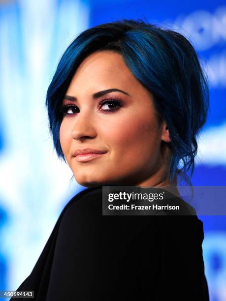 Actress Demi Lovato attends the premiere of Walt Disney Animation Studios' 'Frozen'at the El Capitan Theatre on November 19, 2013 in Hollywood,...